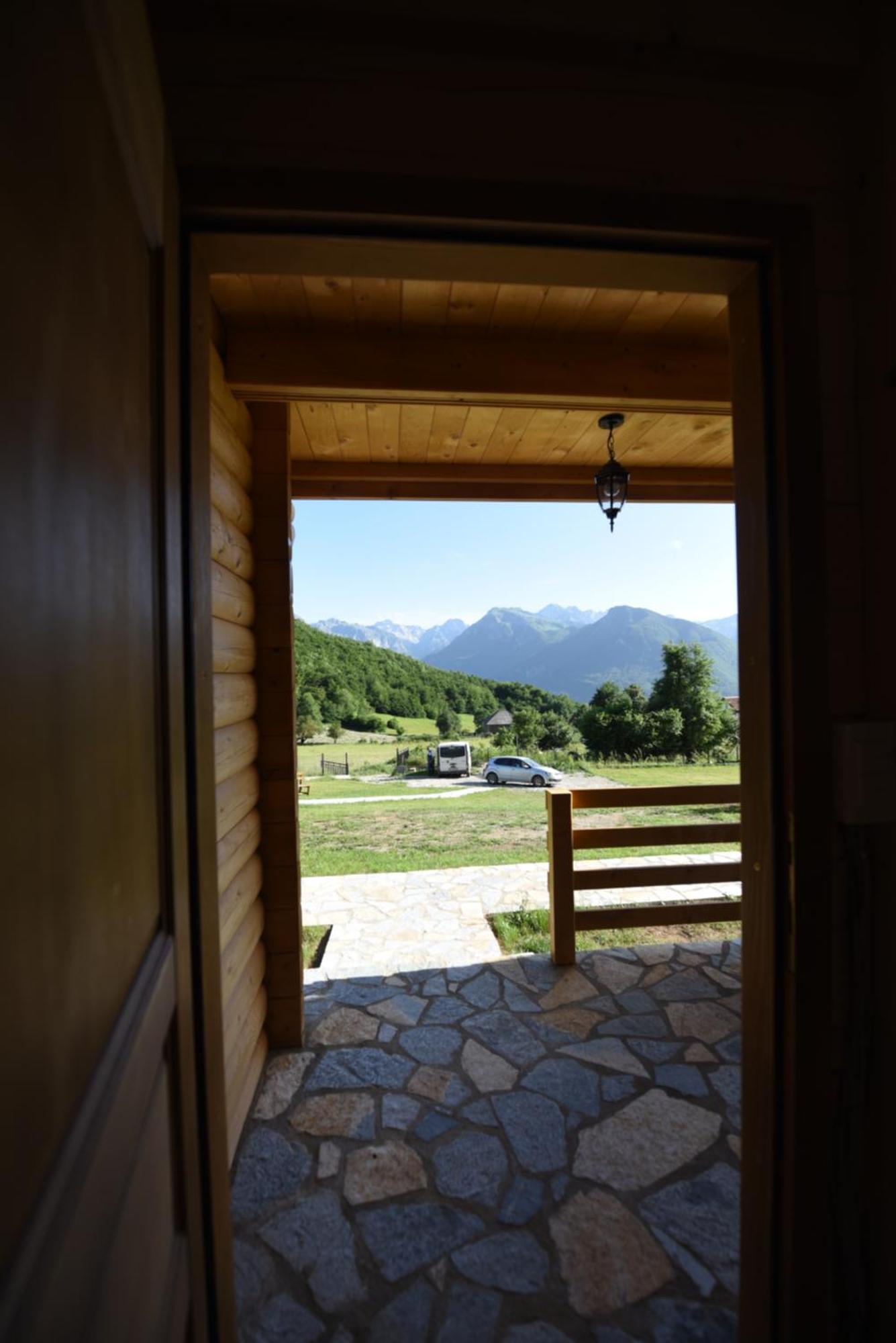 Soulrest Ekoresort - Mehov Konak Gusinje エクステリア 写真